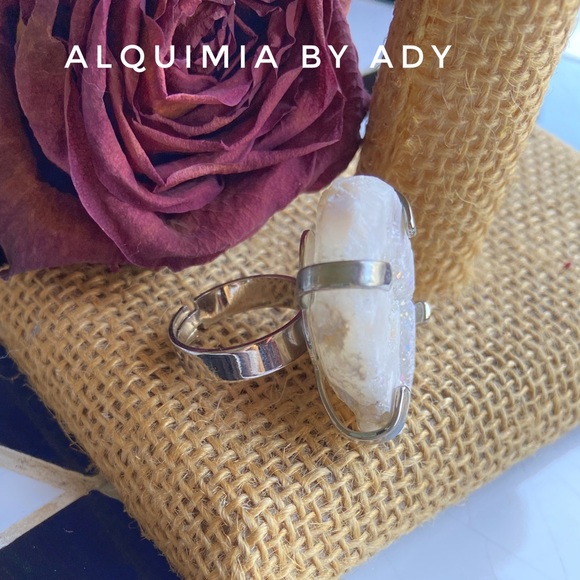 Alquimia raw and druzy white Quartz silver statement ring - Picture 2 of 8